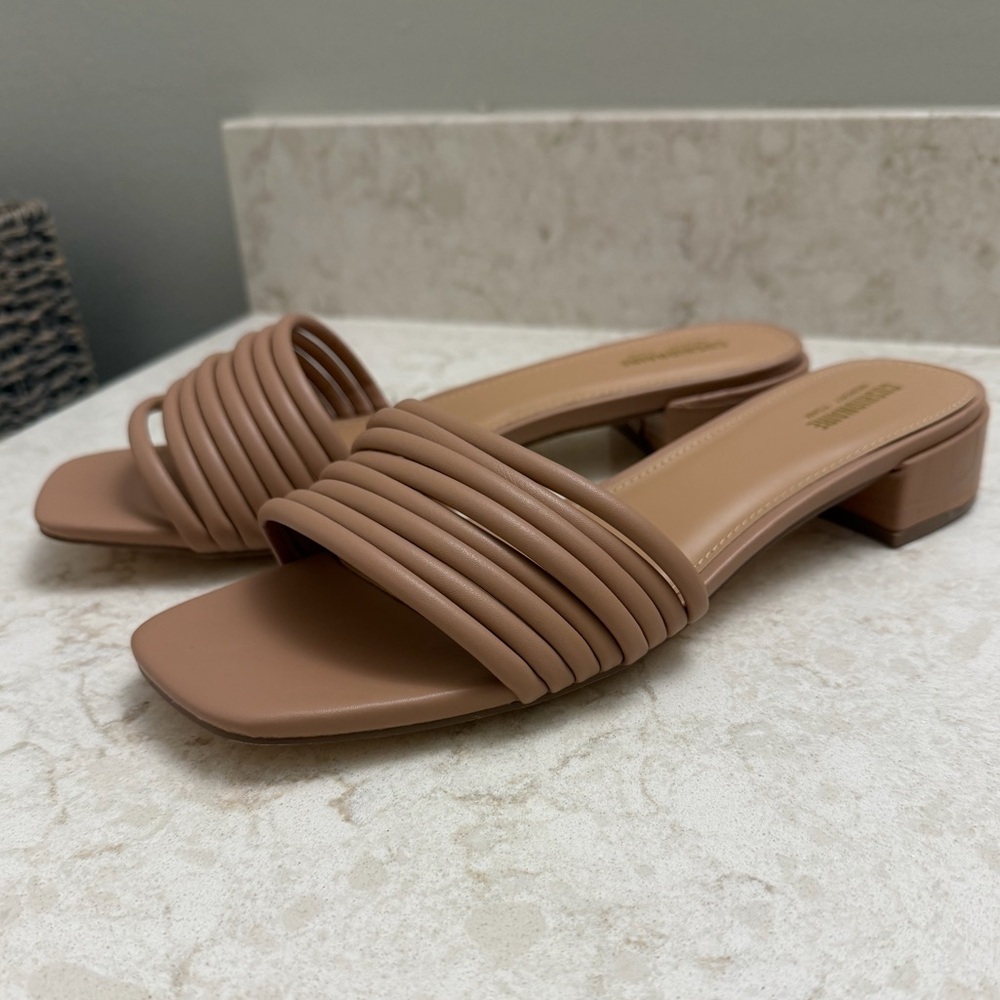Women's Tan Slide Sandals